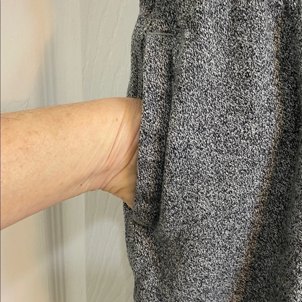 Canadiana Dark Grey Heathered Women’s Joggers Sweatpants Size Medium Casual - Picture 3 of 6